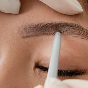 Diseño y depilación de cejas
